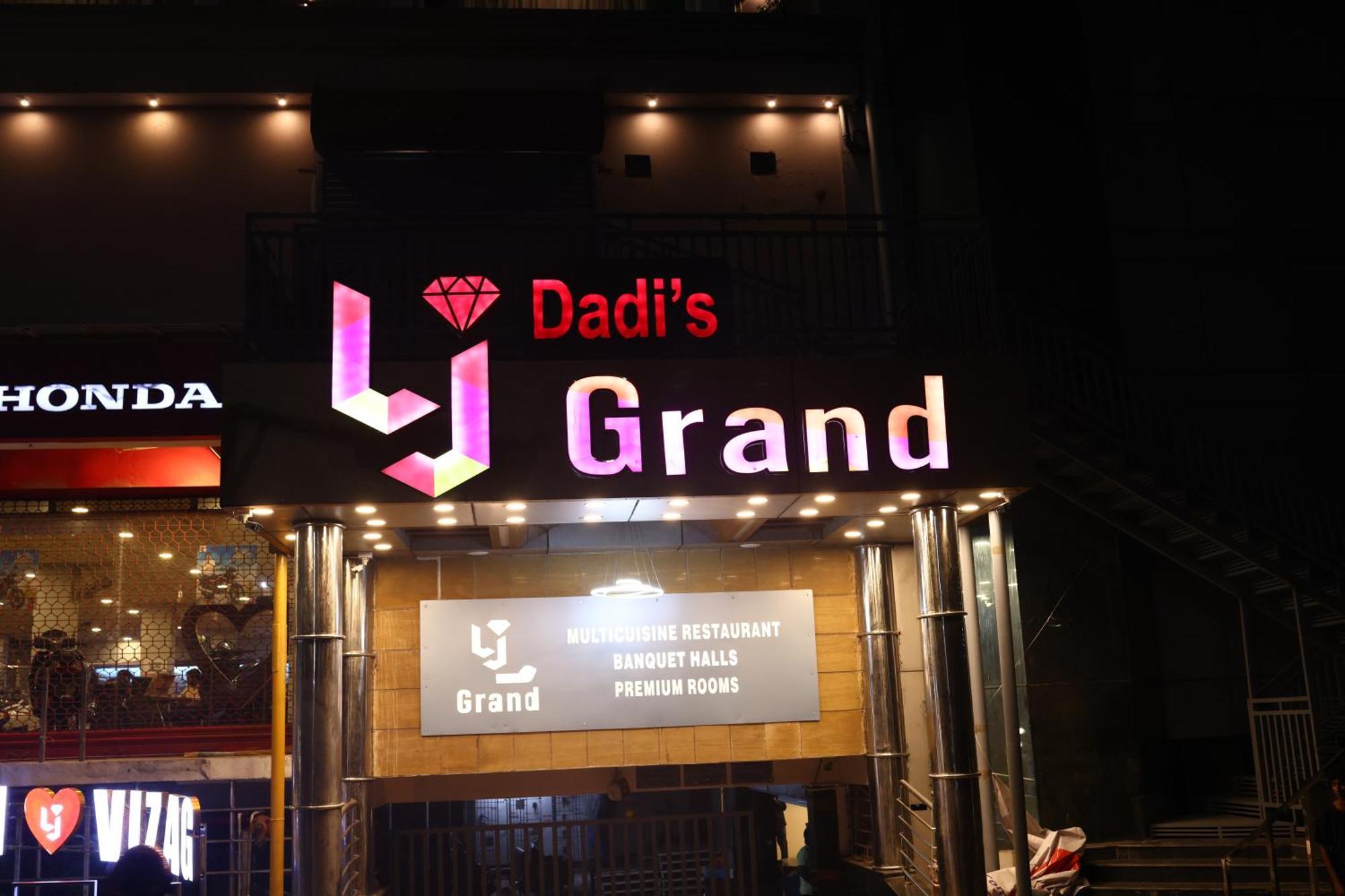 Lj Dadi'S Grand Hotel Visakhapatnam Exterior foto